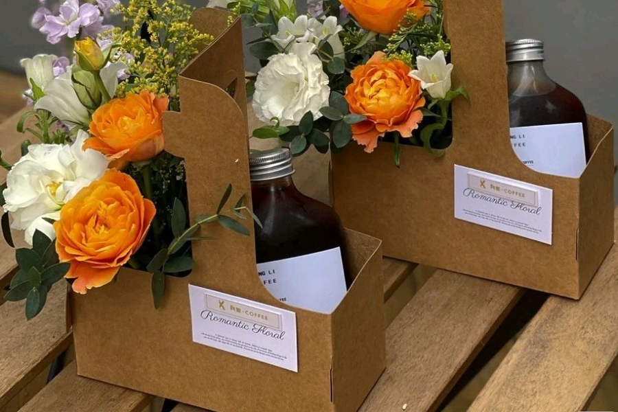 Gift Box Hoa Và Nước