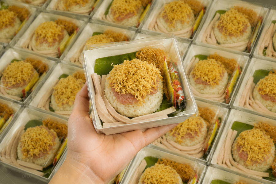 Box xôi mặn