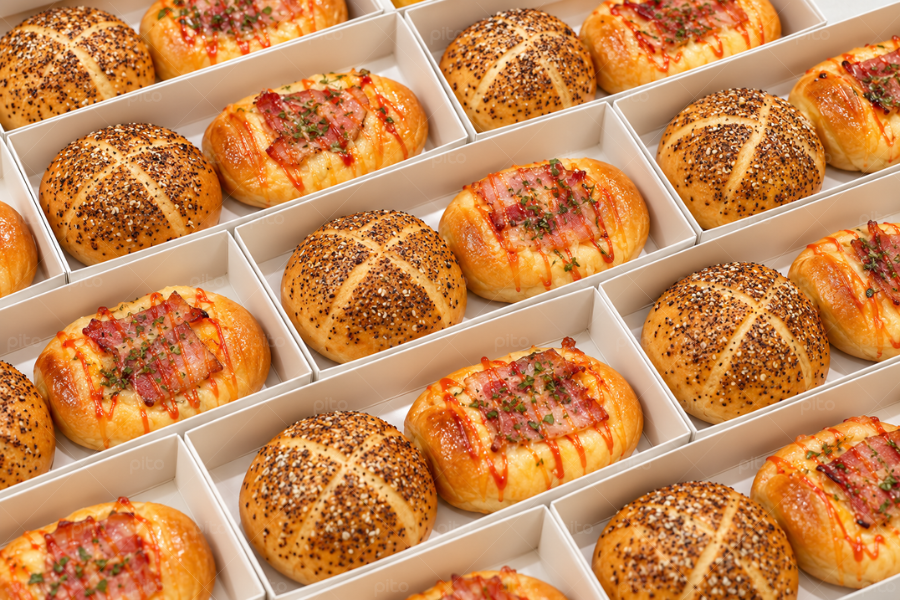 Box Bánh Mì Bacon và Bánh Mì Bơ Tỏi