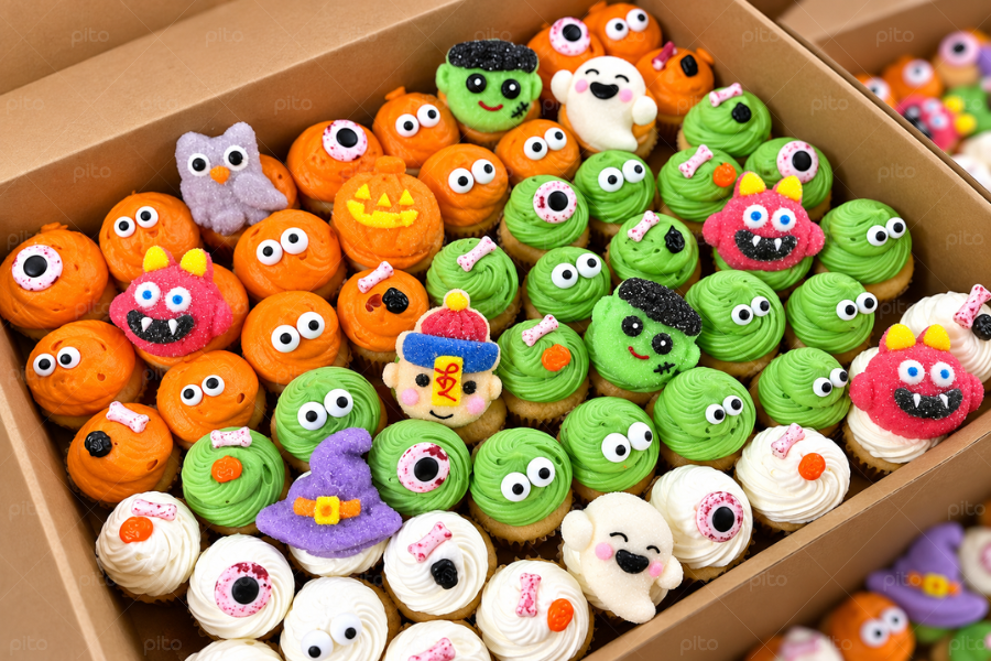 Box 50 Bánh Cupcake Mini Halloween