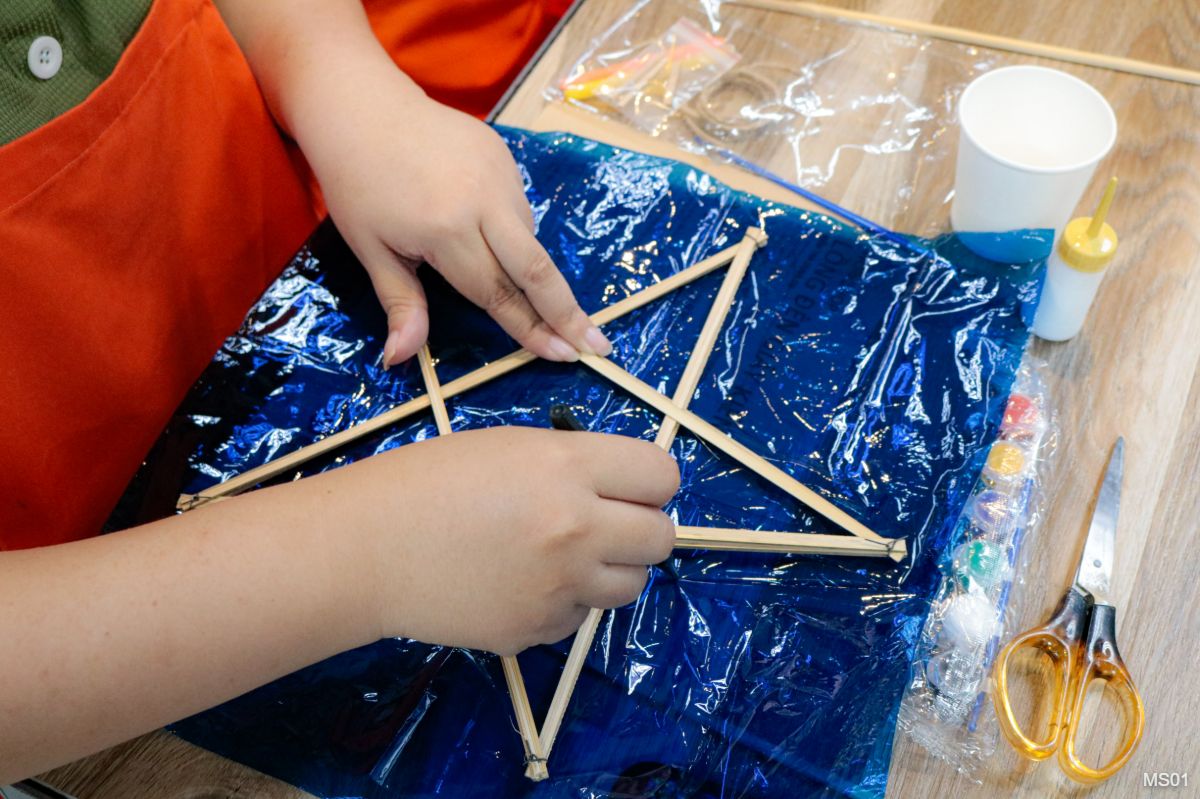 Workshop Làm Lồng Đèn Giấy Kính 5