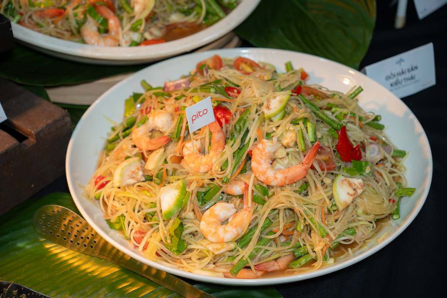 Tiệc Buffet Món Thái Lan 3