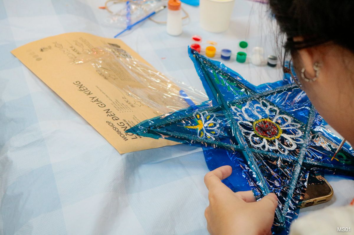 Workshop Làm Lồng Đèn Giấy Kính 4
