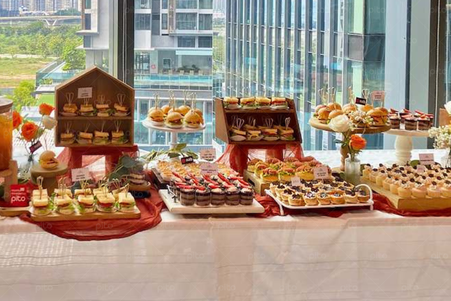 Tiệc Tea Break  Premium Decor Kệ Gỗ 2