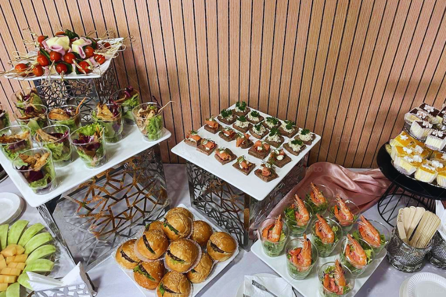 Tiệc Finger Food 25 khách 2