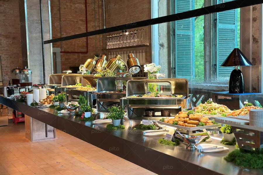 Tiệc  Buffet 40 Khách Decor Sang Trọng