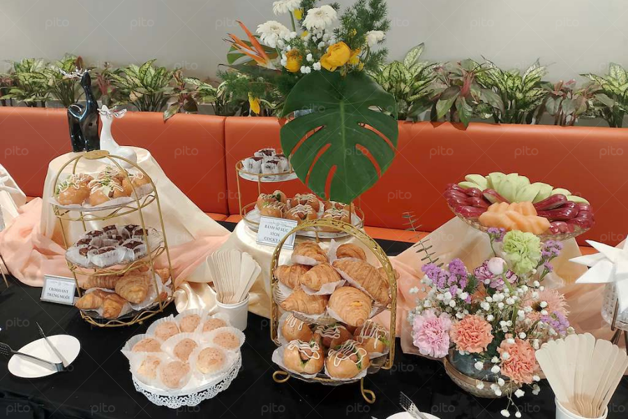 Tiệc Tea Break Trang Trí  Đơn Giản 2