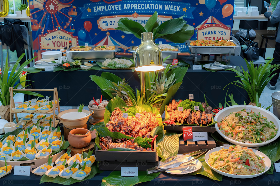 Tiệc Buffet Món Thái Lan